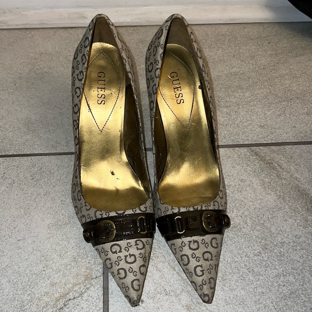 Guess brown logo heels size 8M.
